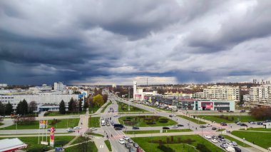 Rzeszow, Polonya - 25 Mart 2024: Rzeszow 'un havadan görünüşü. Şehir manzarası, İHA