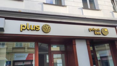 Rzeszow, Polonya - 25 Mart 2024: Polsat Go and Plus amblemi