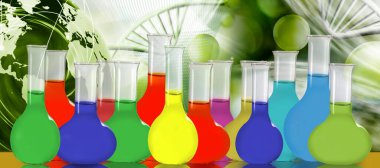 Soyut biçimlendirilmiş DNA zincirlerinin arka planına farklı renklerde boyanmış çeşitli içeriklerle dolu bir sıra mataranın resmi