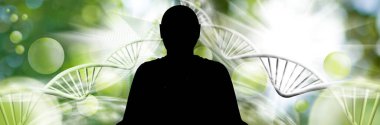 Huzurlu bir figür, yemyeşil bir çevreyle çevrili, huzurlu bir şekilde meditasyon yapar. Soyut DNA iplikleri doğayla uyumlu bir şekilde dans ederek hayattaki bağlantı ve dengeyi temsil eder..