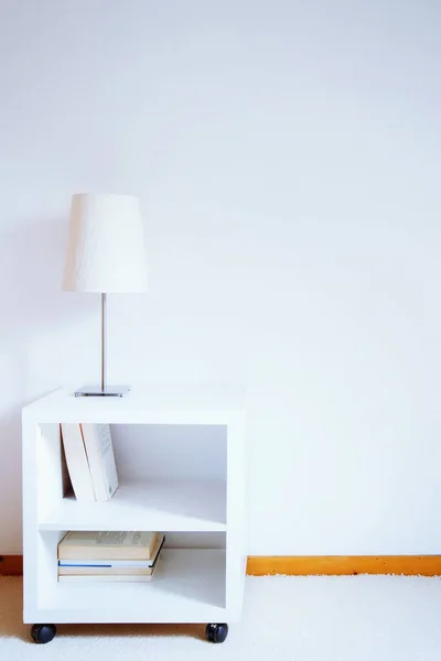 Moderno Interior Branco Escandinavo Com Lugar Para Texto Vertical — Fotografia de Stock