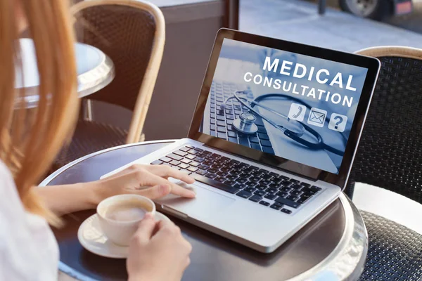Konsultacje Lekarskie Online Porady Lekarskie Internecie — Zdjęcie stockowe
