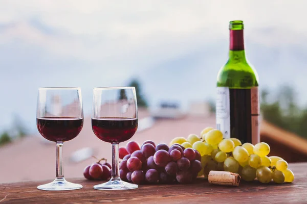 Två Glas Rött Vin Restaurang Bakgrund — Stockfoto