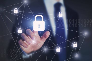 İnternet ağ güvenliği kavramı, iş adamı sanal ekrana dokunuyor, siber saldırıya karşı koruma