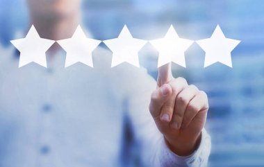 5 yıldız gözden geçirme puanı, itibar yönetimi, derecelendirme kavramı, yüksek kaliteli hizmet 