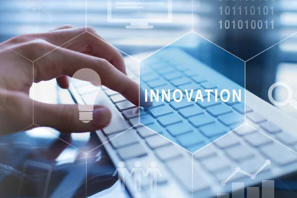 Innovationskonzept Neue Digitale Technologie Ideen Und Entwicklungssymbole Tippen Computer Hintergrund — Stockfoto