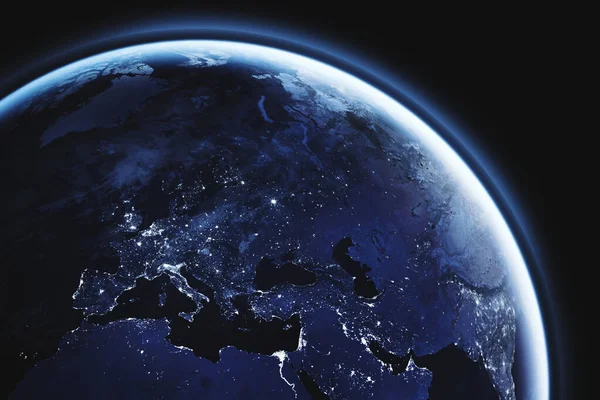 宇宙から見た惑星地球 ヨーロッパの終わり ヨーロッパ大陸の夜景コピースペース 青のトーン Nasaによって提供された画像の一部 — ストック写真