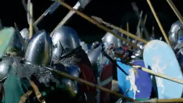 Morimondo Włochy Czerwca Walka Średniowiecznych Rycerzy Zbroi Historyczne Odtworzenie Średniowiecznej — Wideo stockowe