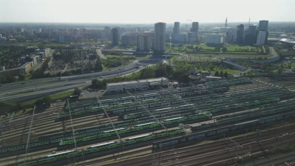 Vedere Aeriană Nodului Feroviar Trenuri Marfă Vagoane Containere — Videoclip de stoc