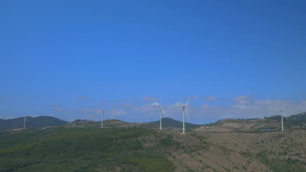 Windturbines Voor Productie Van Elektriciteit — Stockvideo