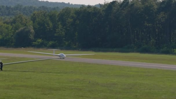 Avion Hélice Remorquant Planeur Planeur Dans Ciel — Video