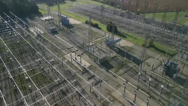 Letecký Pohled Elektrárenské Rozvodny Napájející Domácnosti Průmysl Severní Itálii — Stock video