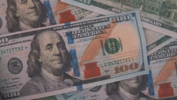 Homem Queima Maços Notas Dólar Num Chão Madeira Conceito Inflação — Vídeo de Stock