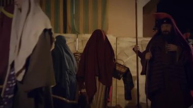 İsa 'nın Yas' ı, ya da Piet, Meryem 'in İsa' nın bedenini 29 Mart 2024 'te İtalya' nın Antignano şehrinde, Via Crucis 'in (Haç Yolu) temsili sırasında göstermektedir.