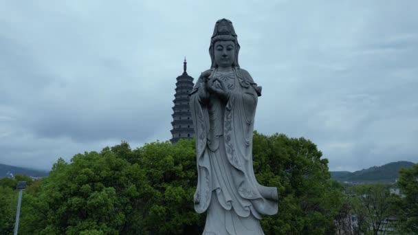 Standbeeld Traditionele Aziatische Tempel Complex — Stockvideo