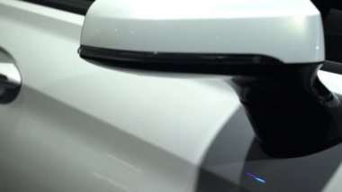 Modern arabanın kısmi görüntüsü