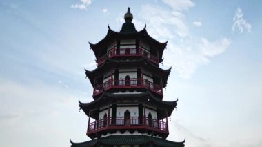 Güzel Asya tapınağının kulesi