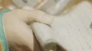 Tarihi müzede Buda heykeli  