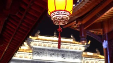 Geceleri geleneksel Asya tapınağı