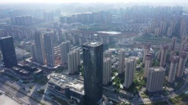 Modern şehrin havadan görünüşü