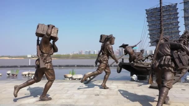 Monumento Comunista Nella Città Cinese — Video Stock