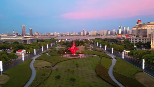 Vacker Utsikt Över Parken Med Monument Kina — Stockvideo