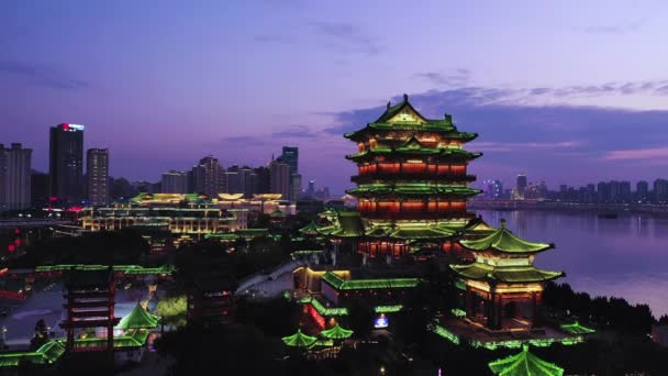 Vista Aérea Nocturna Torre Yuejiang Ciudad Nanjing Jiangsu China — Vídeos de Stock