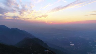 Gündoğumu, Laoshan Sahne Spot, Jiujiang Şehri, Jiangxi Eyaleti, Çin