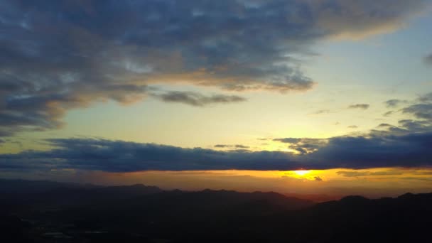 Kaunis Auringonlasku Taivas Pilvet — kuvapankkivideo