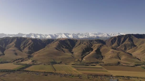 Vista Aérea Belas Montanhas Nevadas Xinjiang China — Vídeo de Stock