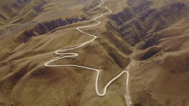 Αεροφωτογραφία Του Δρόμου Στα Βουνά — Αρχείο Βίντεο