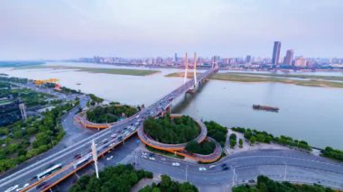 Nanchang Şehir Sahnesi, arka planda seyahat yeri