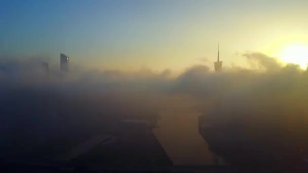 Vista Aérea Morning Cityscape Día Brumoso — Vídeos de Stock