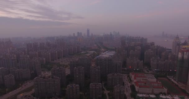 Imágenes Aéreas Hermosa Ciudad China Atardecer — Vídeo de stock