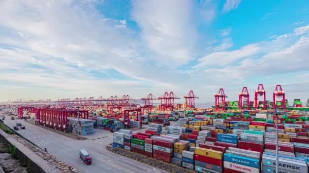 Luchtfoto Van China Modern Transportation Terminal Met Containers — Stockvideo