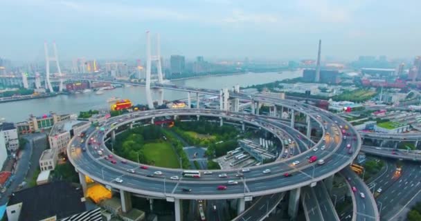 Flygfoto Över Shanghai Nanpu Spiralbro — Stockvideo