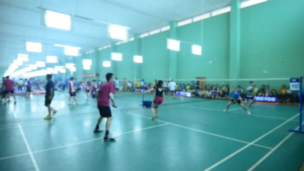 Rozmazané Video Lidí Hrajících Badminton Kurtu — Stock video