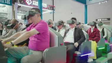 Pekin 'deki ICT sergisinde Çin mobil teknoloji kabini
