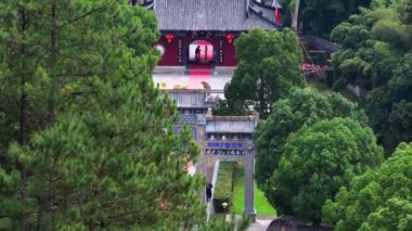 Sabah yasaklı kentte.