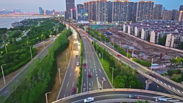中国南部の都市建築の空中ドローンビュー — ストック動画