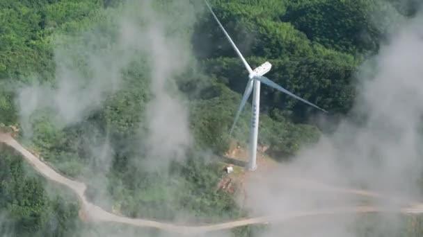Légi Drón Kilátás Jiangxi Szélturbinák Hegyekben — Stock videók