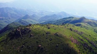 Dağların güzel manzarası 
