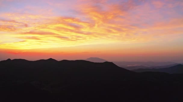 Krásná Krajina Západu Slunce Oblohy Nad Horami — Stock video