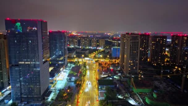 Αεροφωτογραφία Της Φωτισμένης Σύγχρονης Πόλης Στην Κίνα — Αρχείο Βίντεο