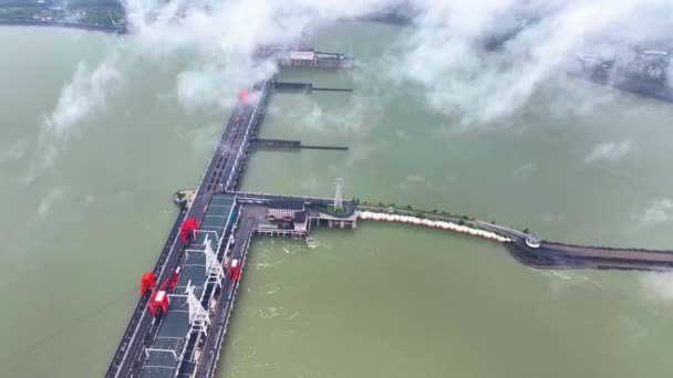 Flygfoto Asiatiska Porslin Gezhouba Dammen Yangtze River — Stockvideo