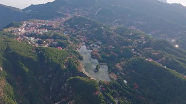 中国著名旅游胜地 鹿山风景的鸟瞰 — 图库视频影像