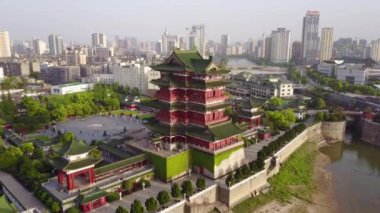 Nanchang şehrindeki Tengwang Pavyonu 'nun havadan görünüşü, Çin