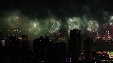 Çin 'in Jiangxi kenti Nanchang Havai fişek gösterisi
