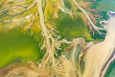 Çin 'de Poyang Gölü' nün güzel bir nehri manzarası.