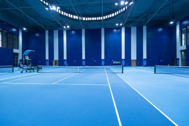 Tenis kortu, profesyonel spor ekipmanları.